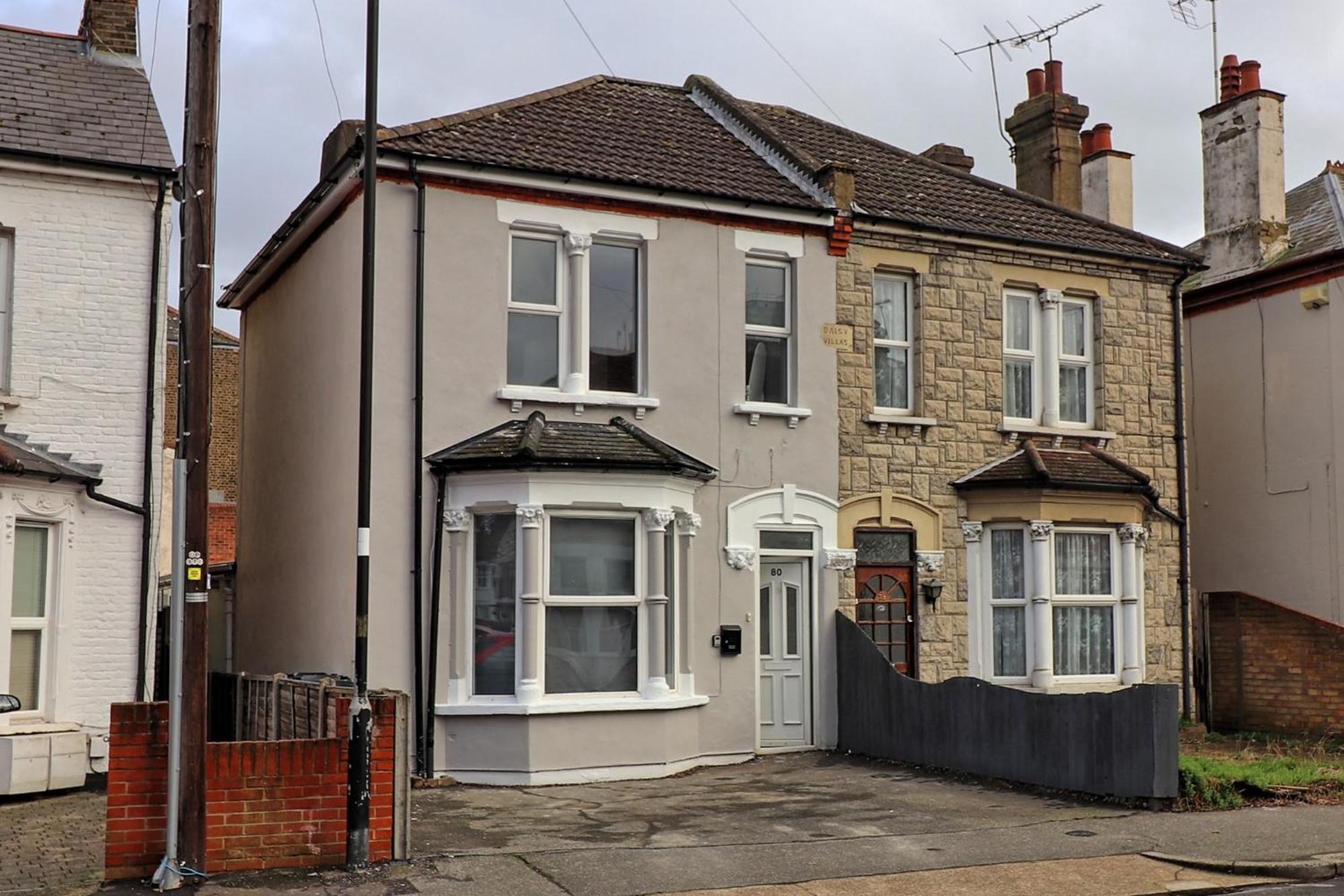 Beautiful Spacious Four Bedroom House With Parking For 2 Cars, 5 Minute Walk To Southend Station Eksteriør billede