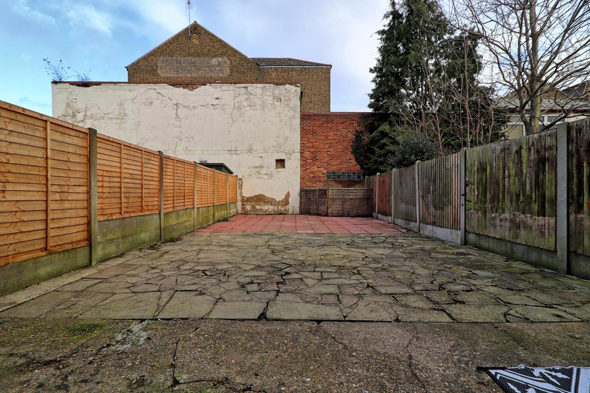 Beautiful Spacious Four Bedroom House With Parking For 2 Cars, 5 Minute Walk To Southend Station Eksteriør billede